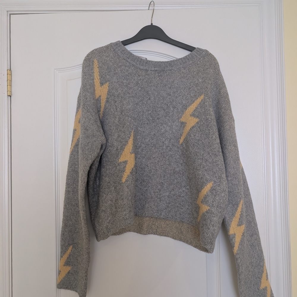 Nobo Gray Sweater with Gold Lightning Bolts